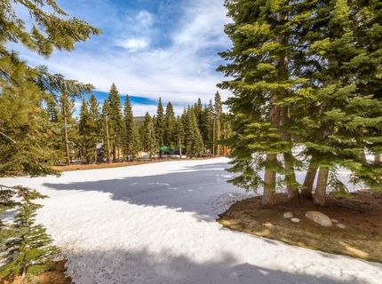 11221 Skislope Way, Truckee, CA 96161 Photo