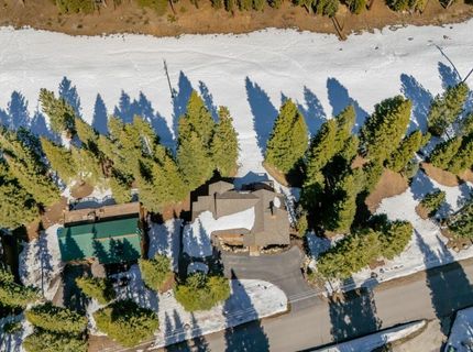 11221 Skislope Way, Truckee, CA 96161 Photo