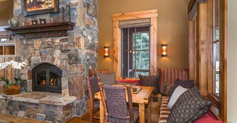 11221 Skislope Way, Truckee, CA 96161 Photo