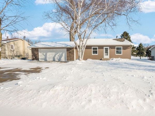 103 E Interlaken Road, Fairmont, MN 56031