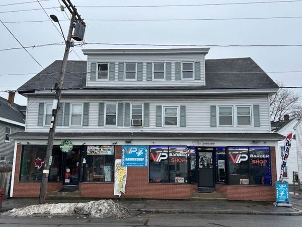 120 Lakeview Ave, Lowell, MA 01850