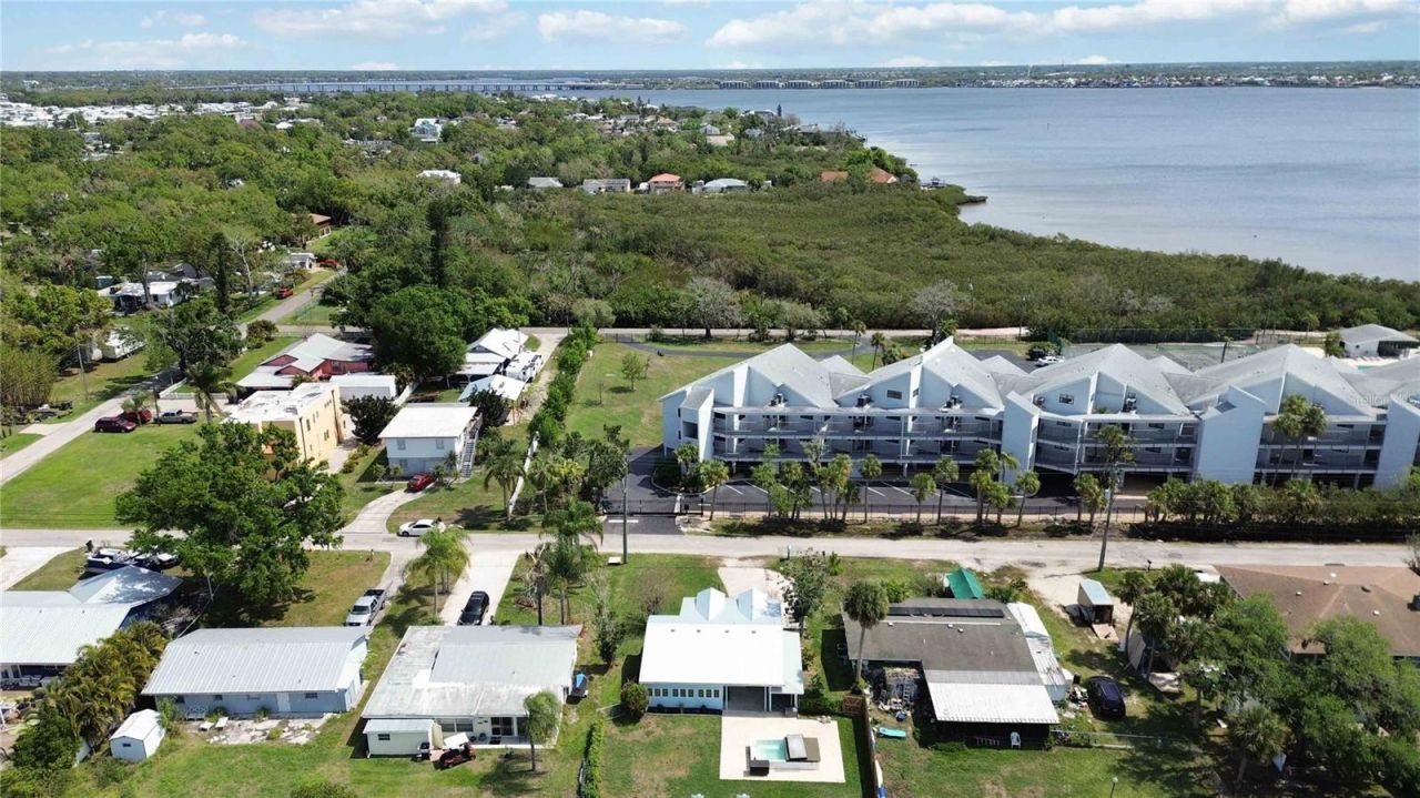 607 Manatee Avenue, Ellenton, FL 34222 Photo