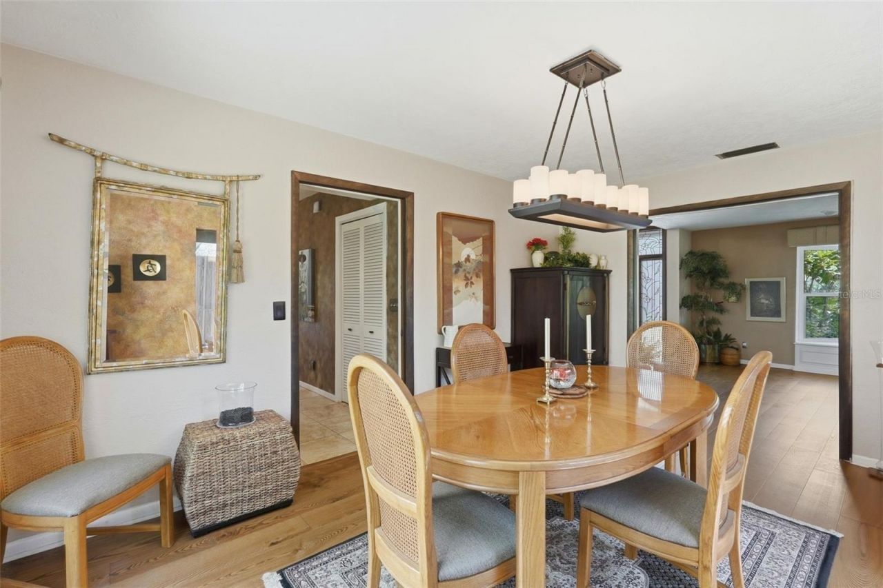 10785 Danielle Drive, Largo, FL 33774 Photo