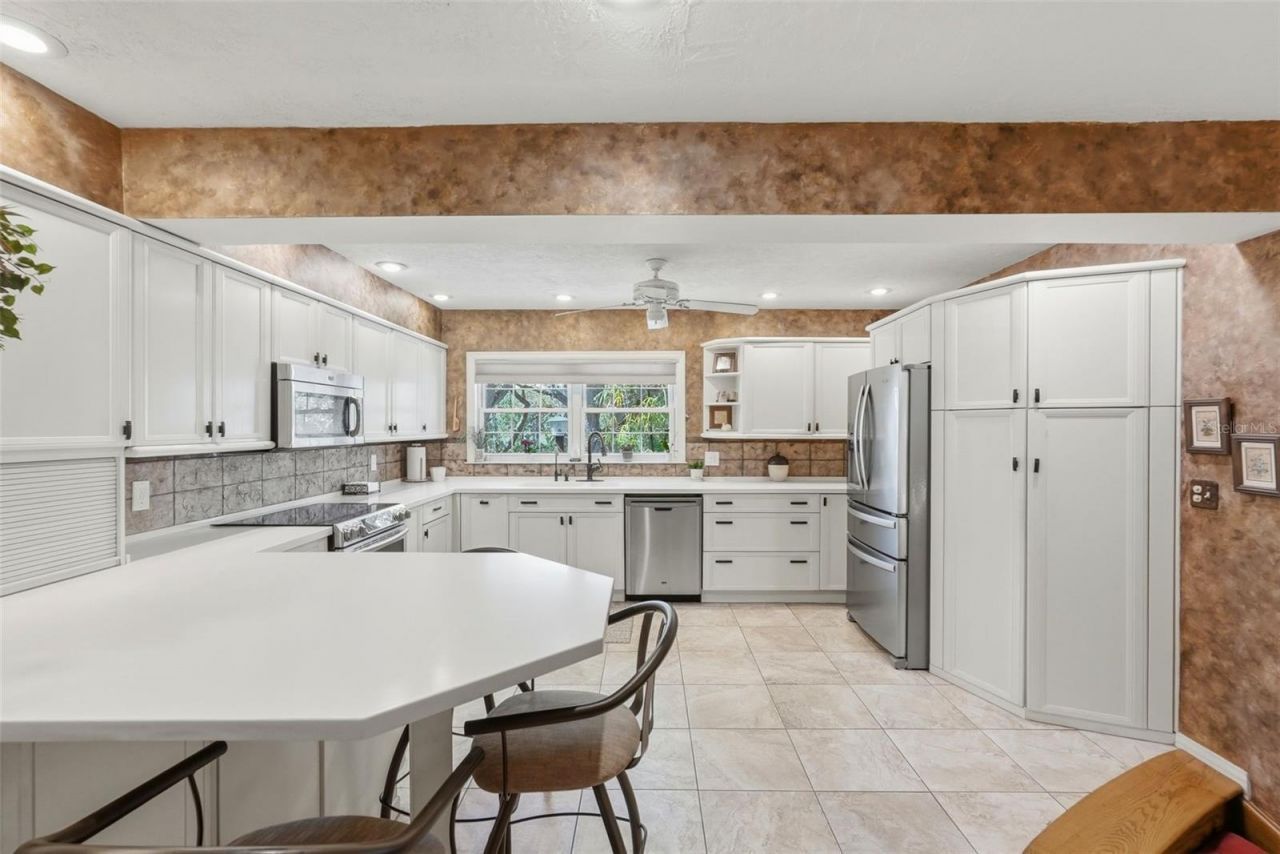 10785 Danielle Drive, Largo, FL 33774 Photo