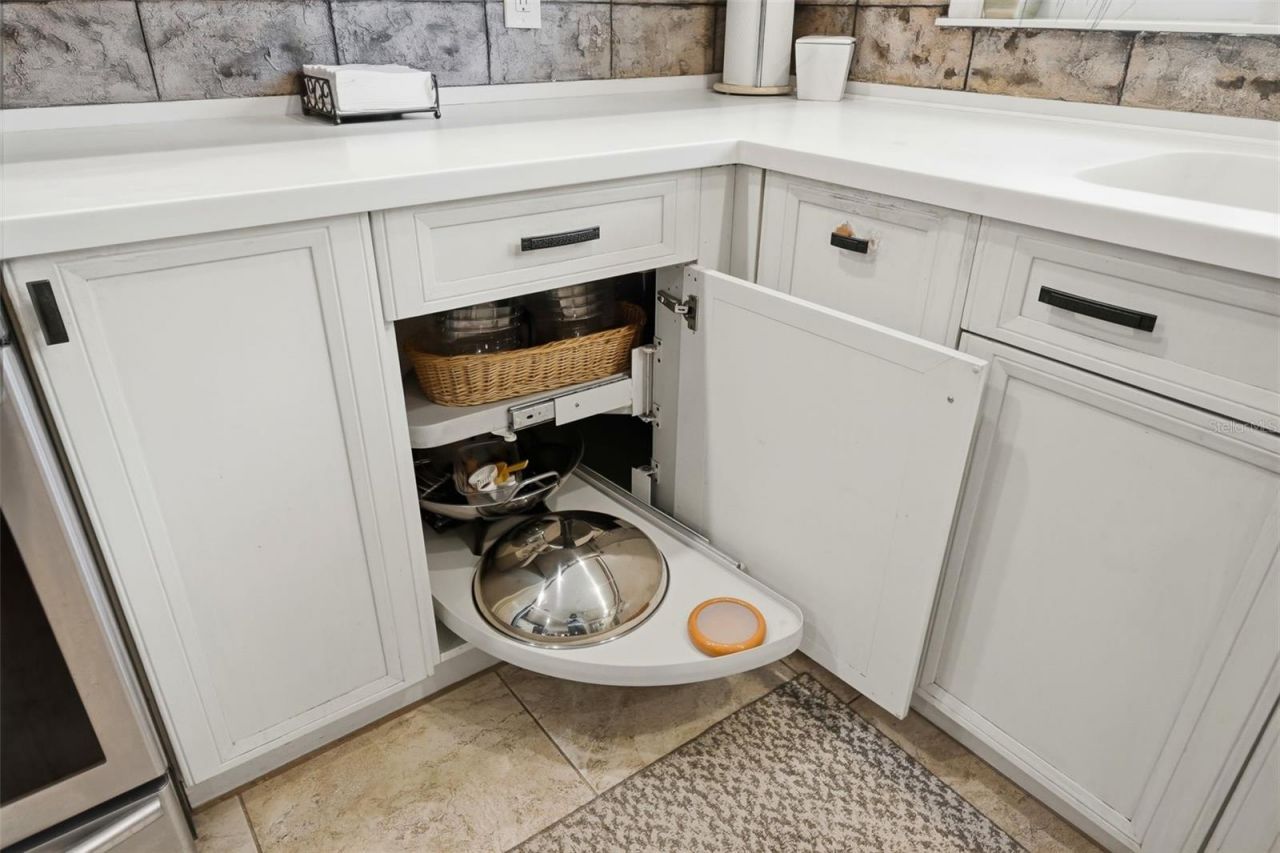 10785 Danielle Drive, Largo, FL 33774 Photo