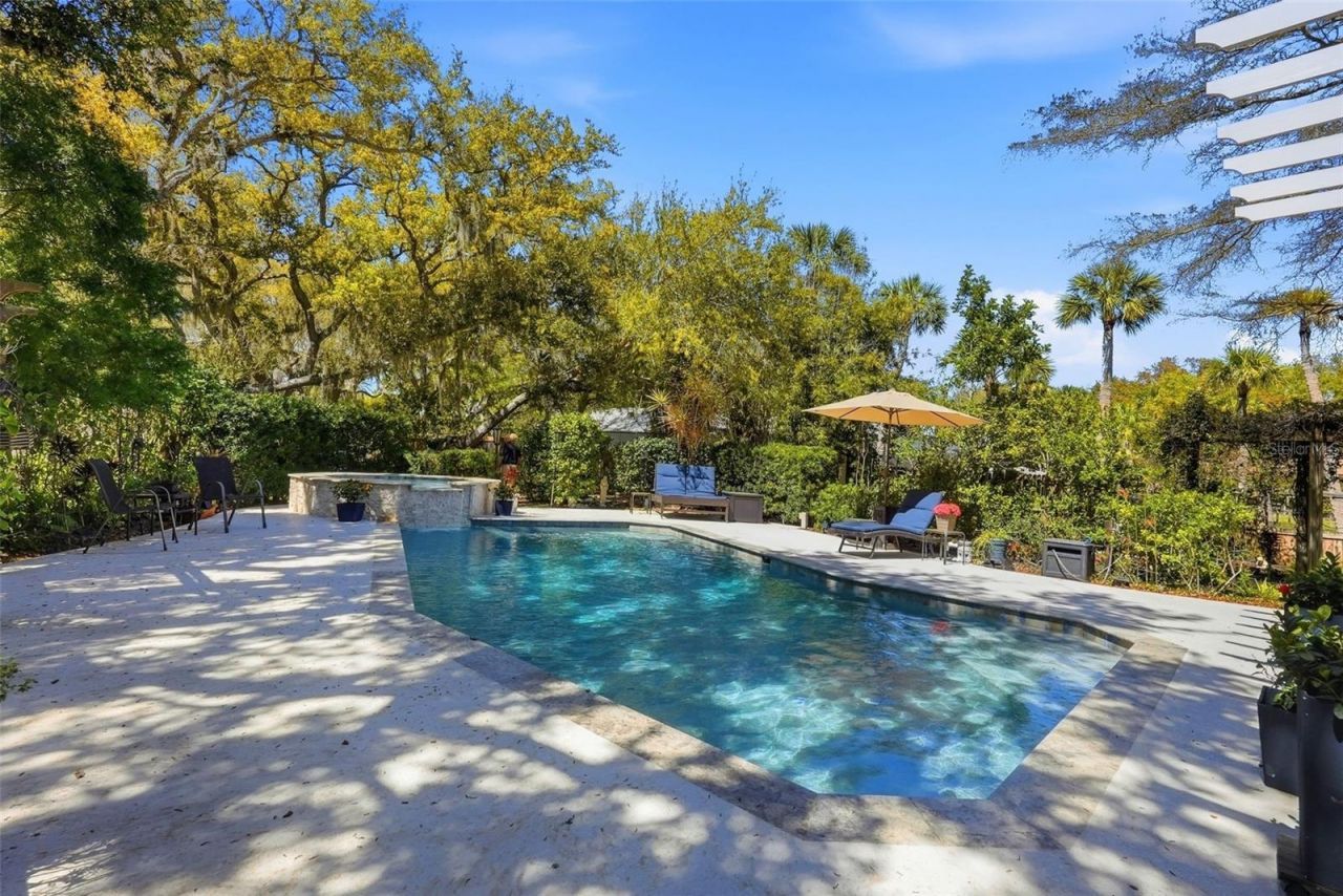 10785 Danielle Drive, Largo, FL 33774 Photo