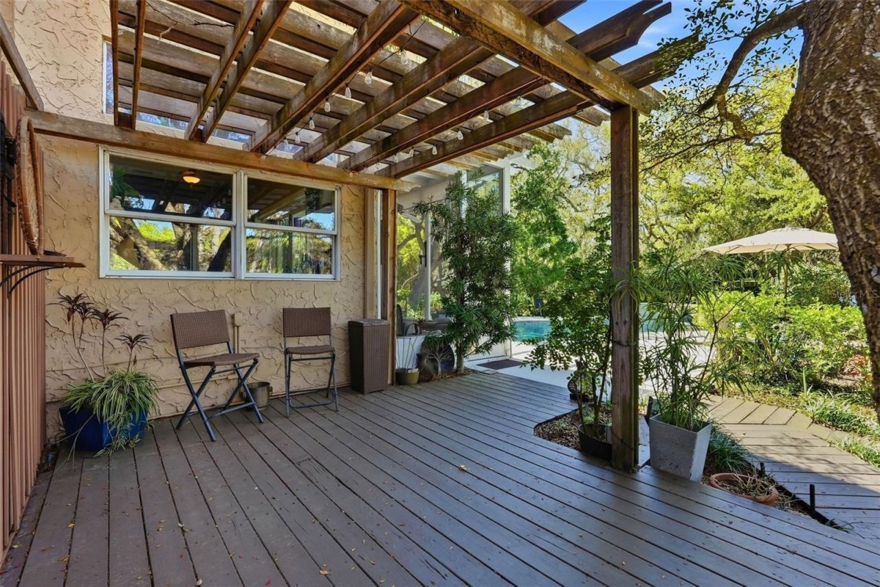 10785 Danielle Drive, Largo, FL 33774 Photo