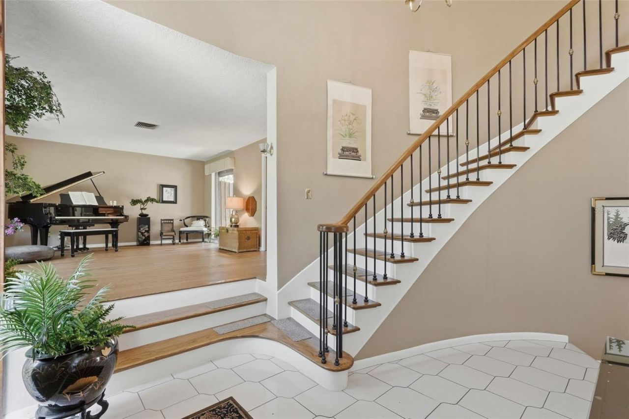 10785 Danielle Drive, Largo, FL 33774 Photo