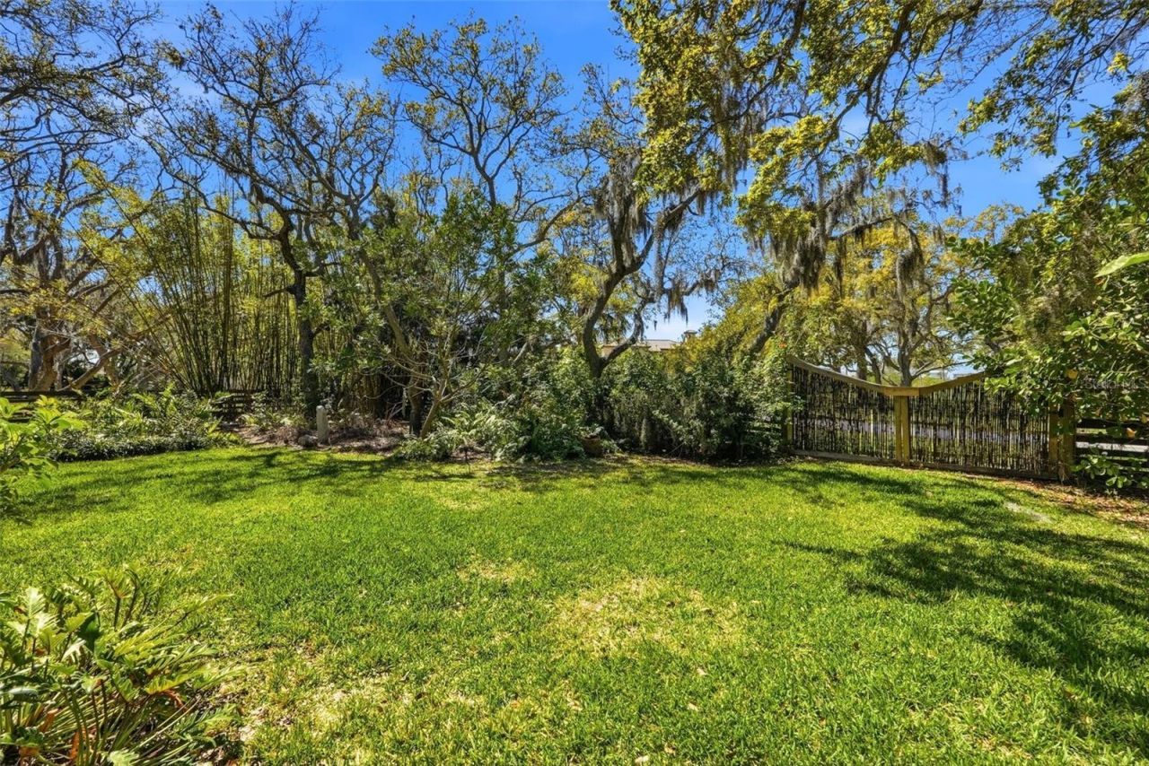 10785 Danielle Drive, Largo, FL 33774 Photo