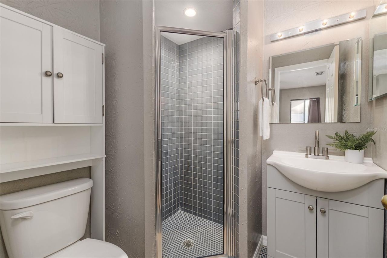 6308 N Queensway Drive , Temple Terrace, FL 33617 Photo