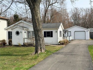 5893 Lakeview , Hamburg, NY 14085