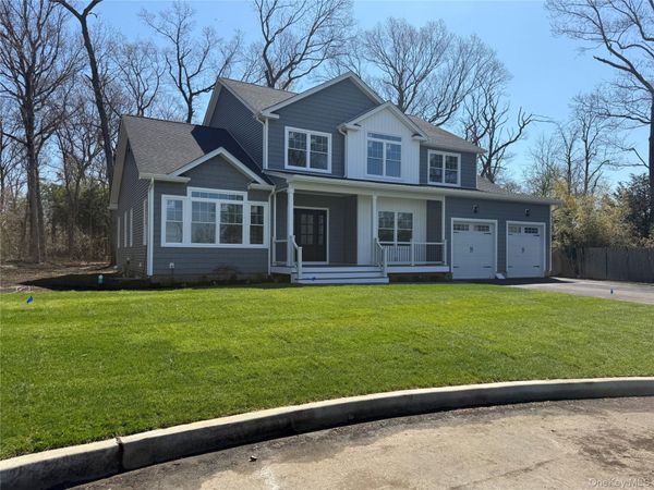 4 Lotto Court, Lake Grove, NY 11755