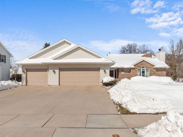 3050 HUNTERS PLACE, Oshkosh, WI 54904