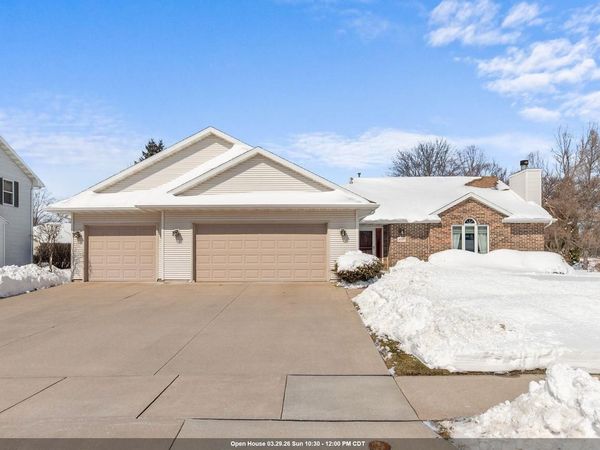 3050 HUNTERS PLACE, Oshkosh, WI 54904