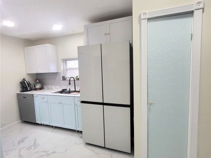 1450 S Lallendorf Road, Oregon, OH 43616 Photo 9