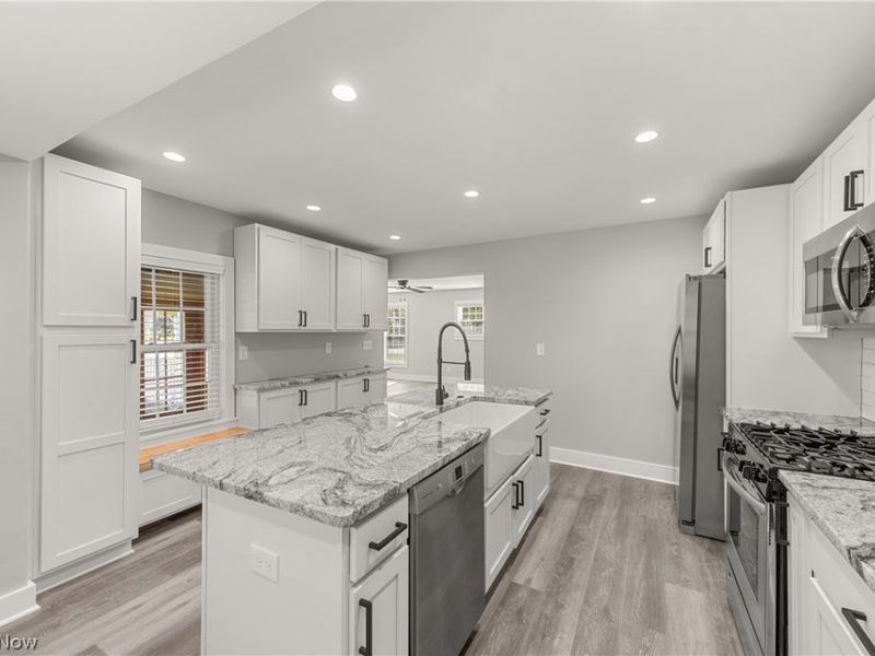 37384 Detroit Road , Avon, OH 44011 Photo 4