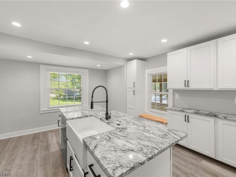 37384 Detroit Road , Avon, OH 44011 Photo 5