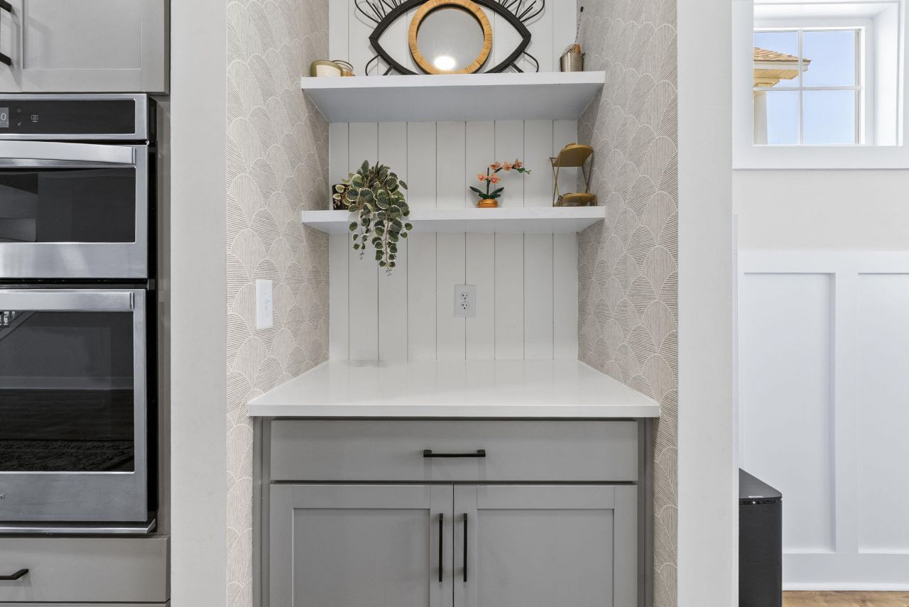 601 Yellow Leaf Lane Photo 15