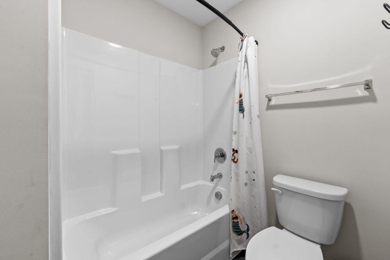 601 Yellow Leaf Lane Photo 37