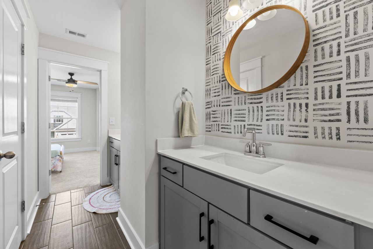 601 Yellow Leaf Lane Photo 38