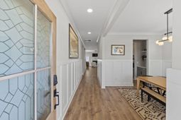 601 Yellow Leaf Lane photo 4