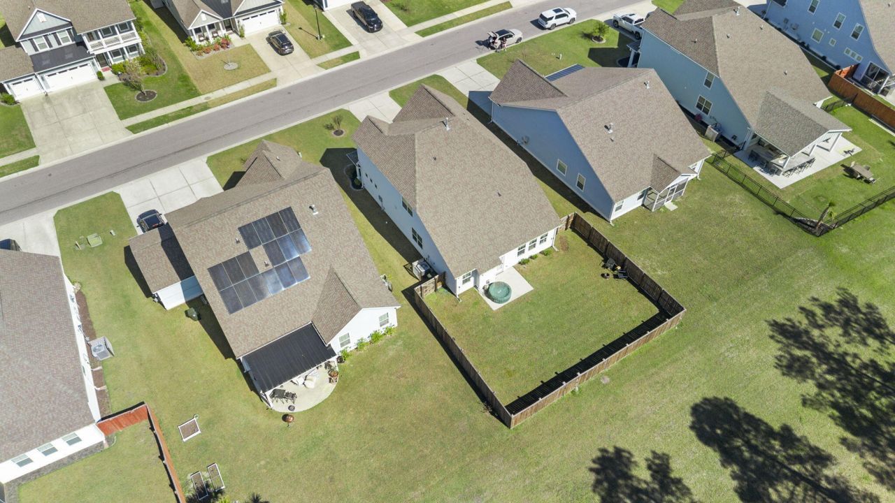 601 Yellow Leaf Lane Photo 56