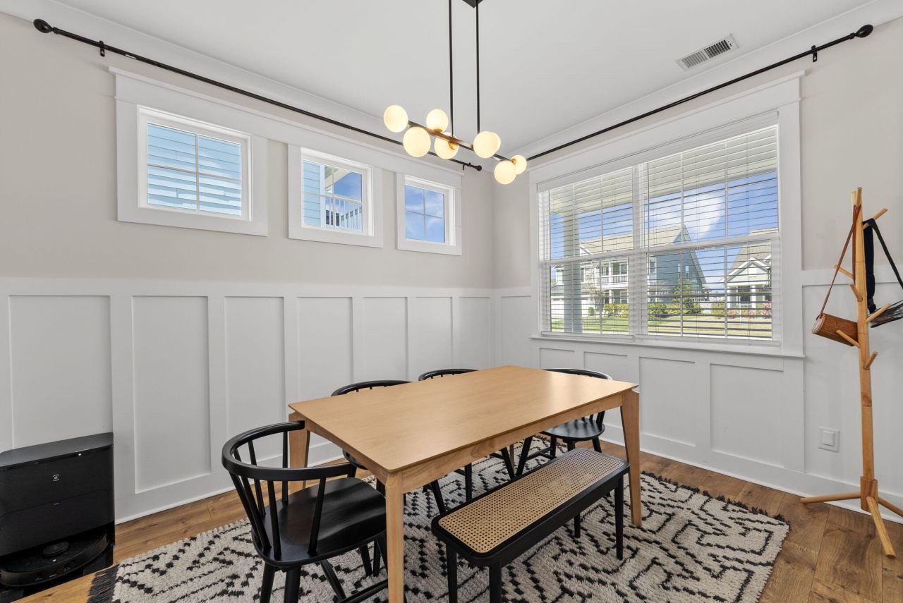 601 Yellow Leaf Lane Photo 6