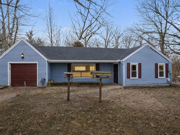 982 Woodworth Street NE, Grand Rapids, MI 49525