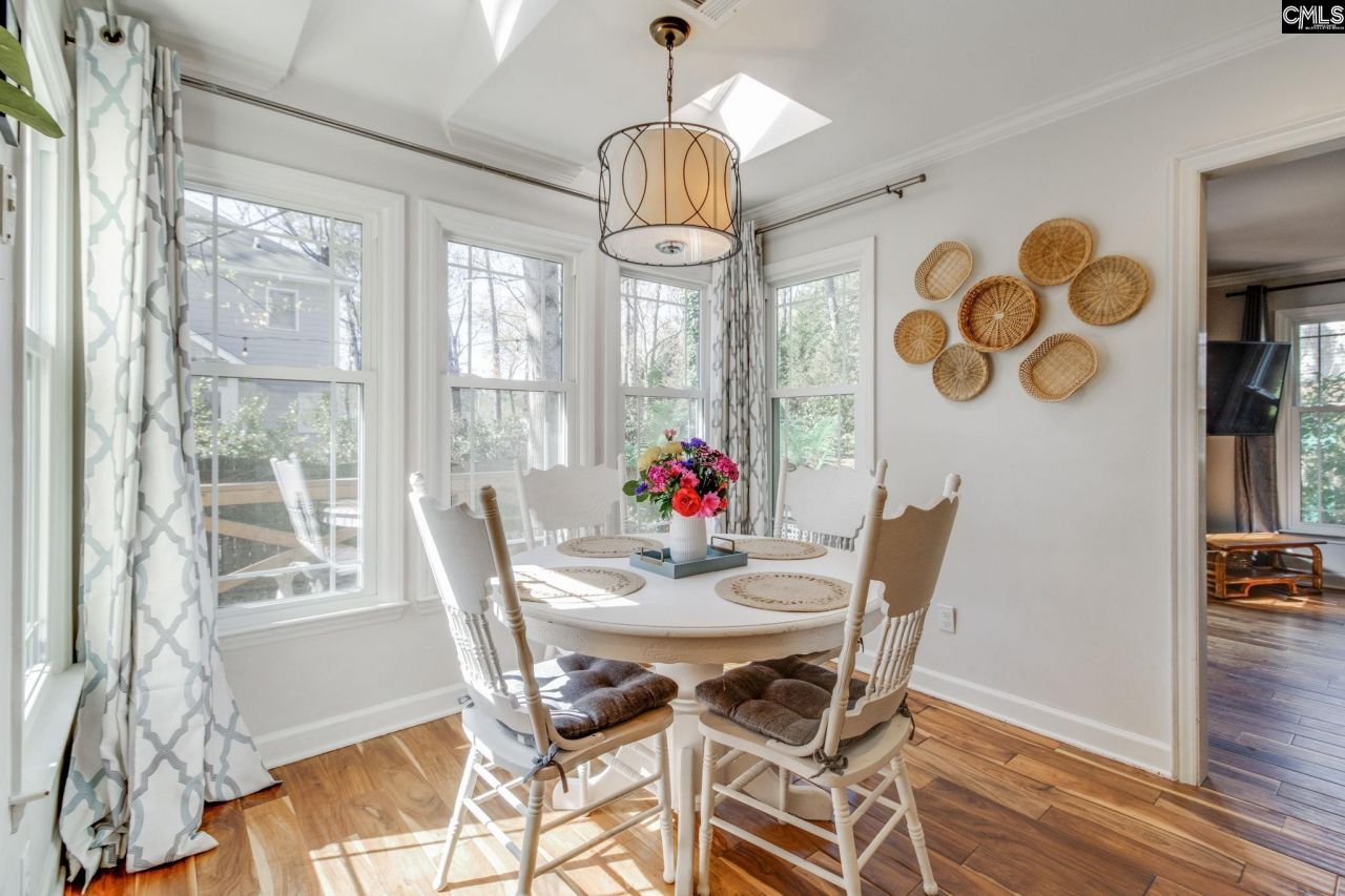 210 Brook Hollow Drive  Photo 16