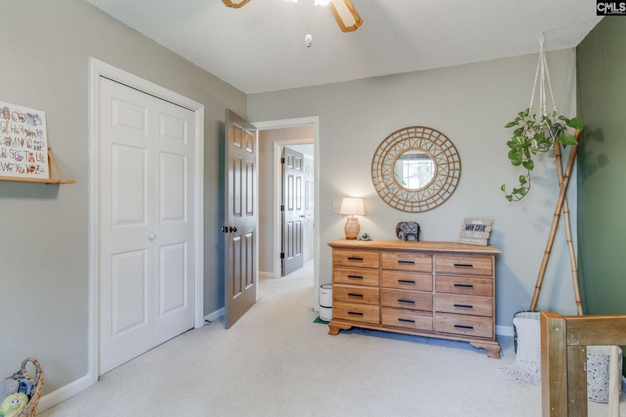 210 Brook Hollow Drive  Photo 28