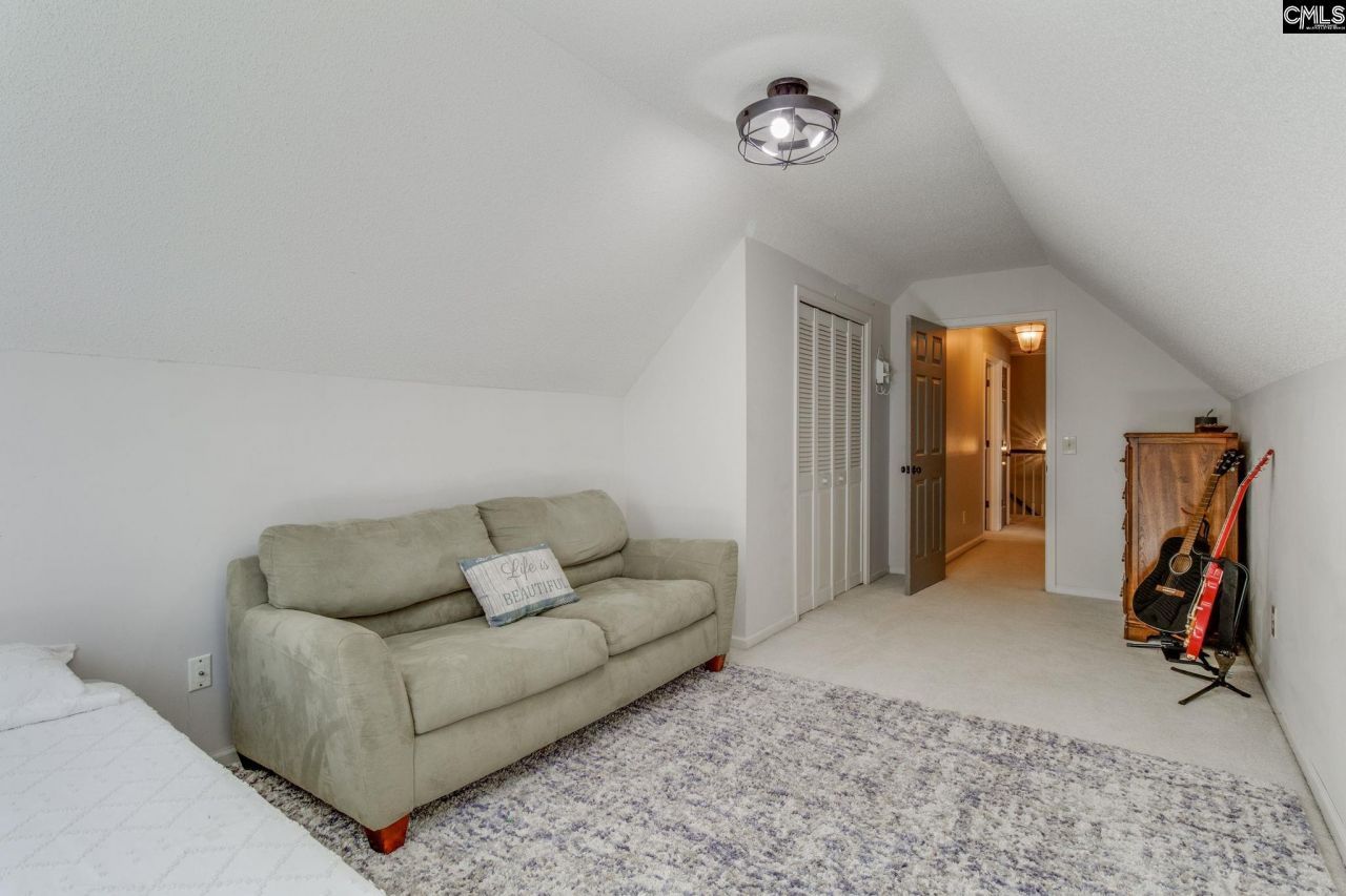 210 Brook Hollow Drive  Photo 30