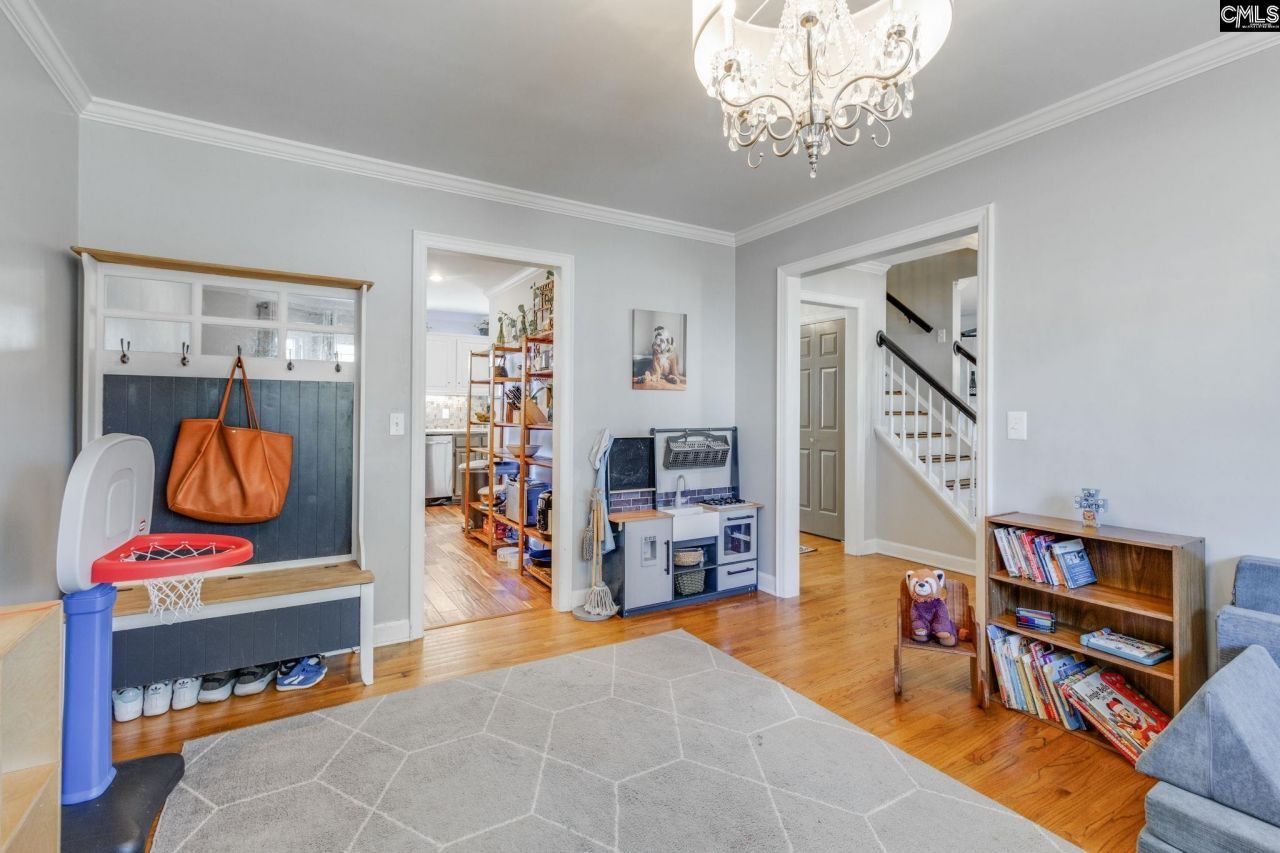 210 Brook Hollow Drive  Photo 7