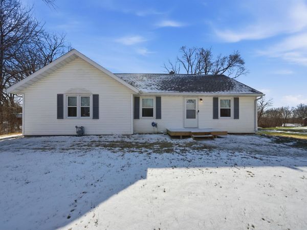 218 TIMBERLAN Road, Metamora, IL 61548