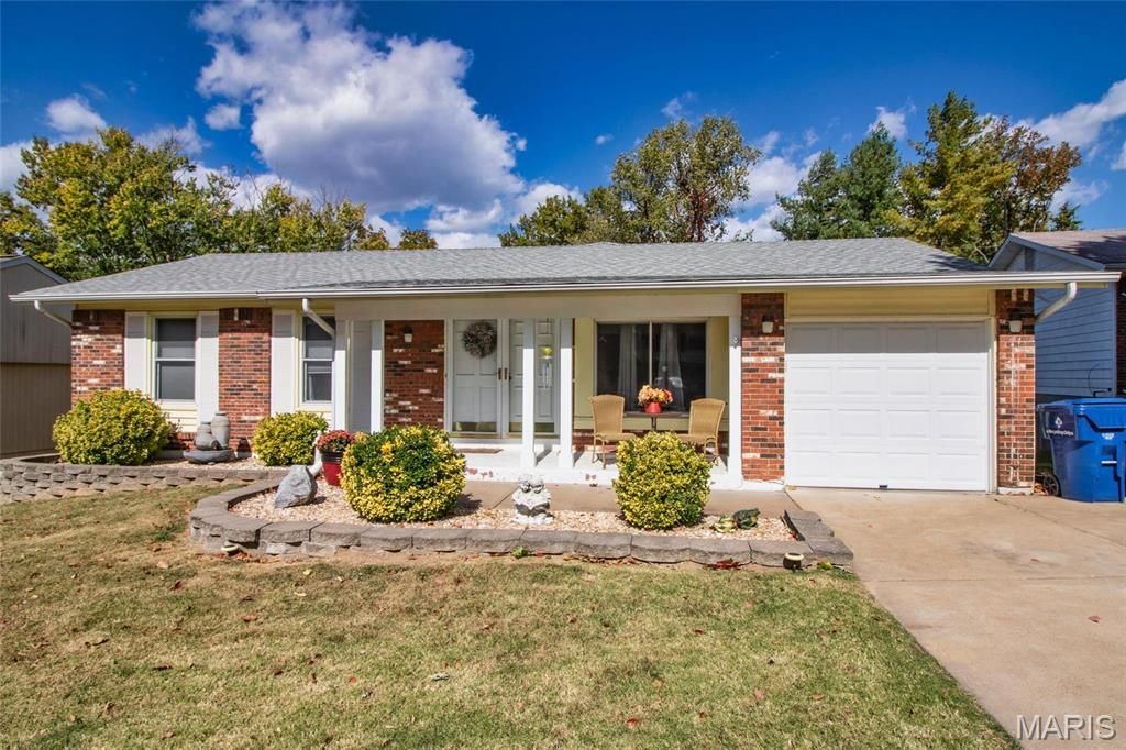 4211 Martyridge Drive, Saint Louis, MO 63129 Main Photo