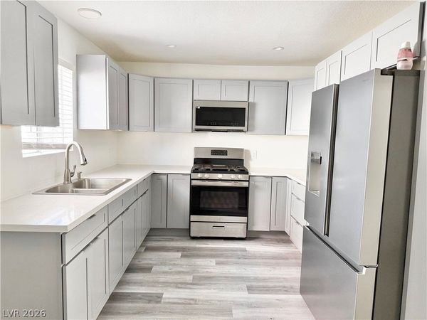 1720 Cordoba Lane, Unit B, Las Vegas, NV 89108