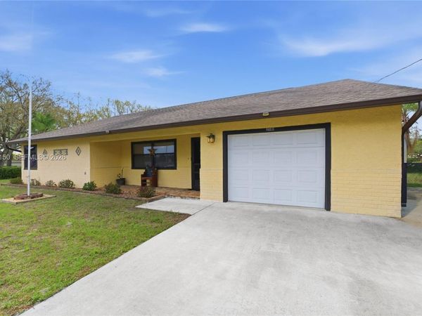 2580 SW Bayshore Blvd, Port St. Lucie, FL 34984