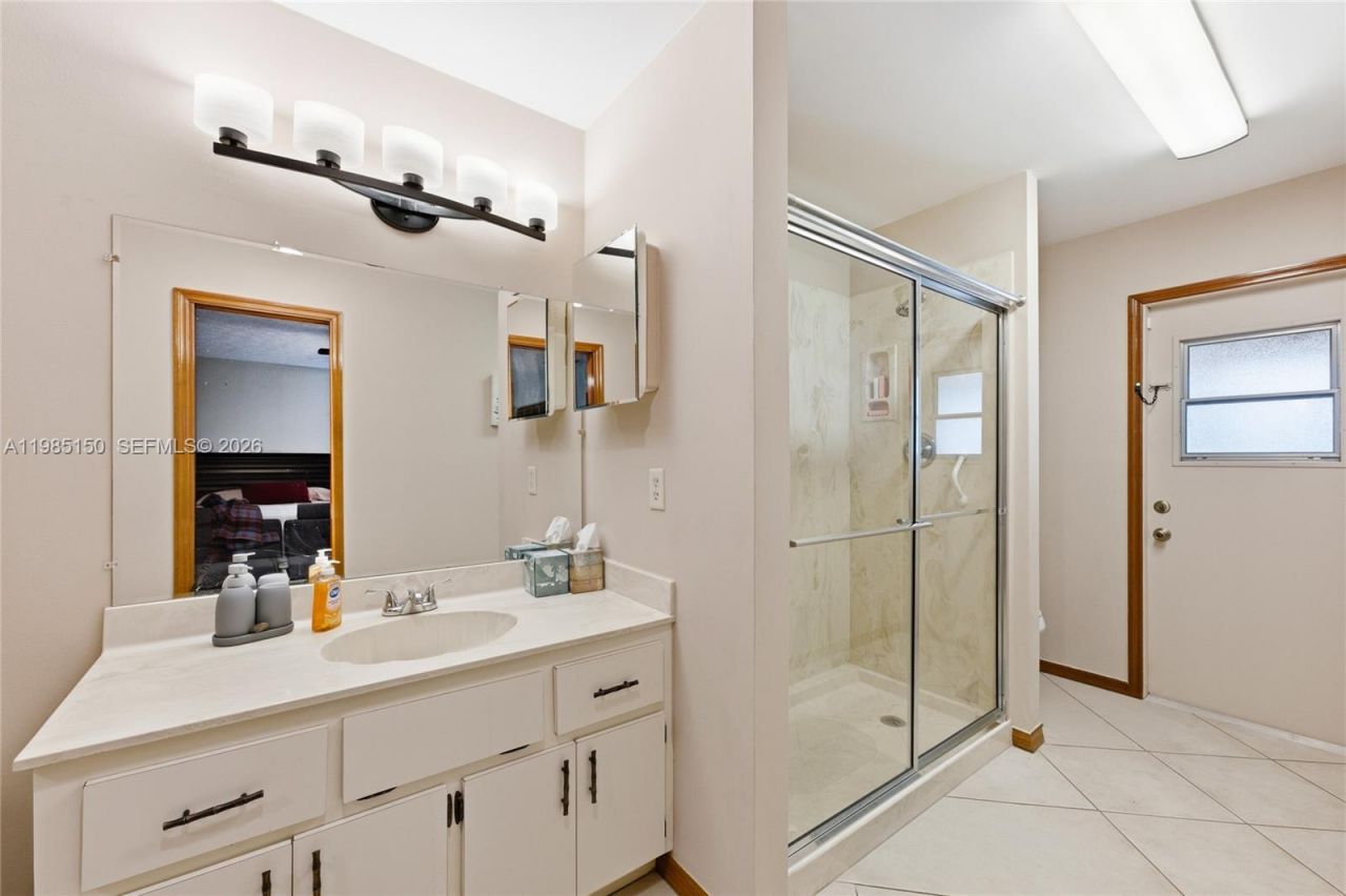 2580 SW Bayshore Blvd, Port Saint Lucie, FL 34984 Photo