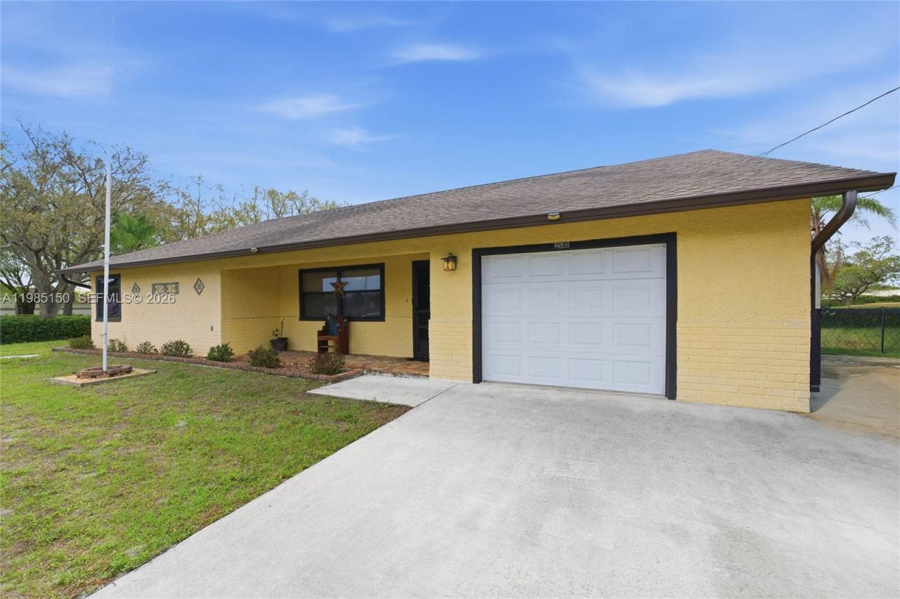 2580 SW Bayshore Blvd, Port Saint Lucie, FL 34984 Photo