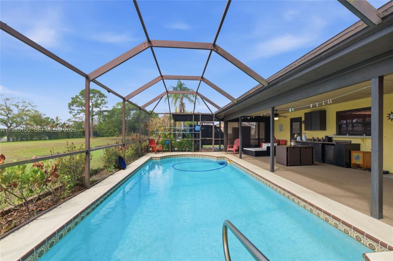 2580 SW Bayshore Blvd , Port Saint Lucie, FL 34984 Photo