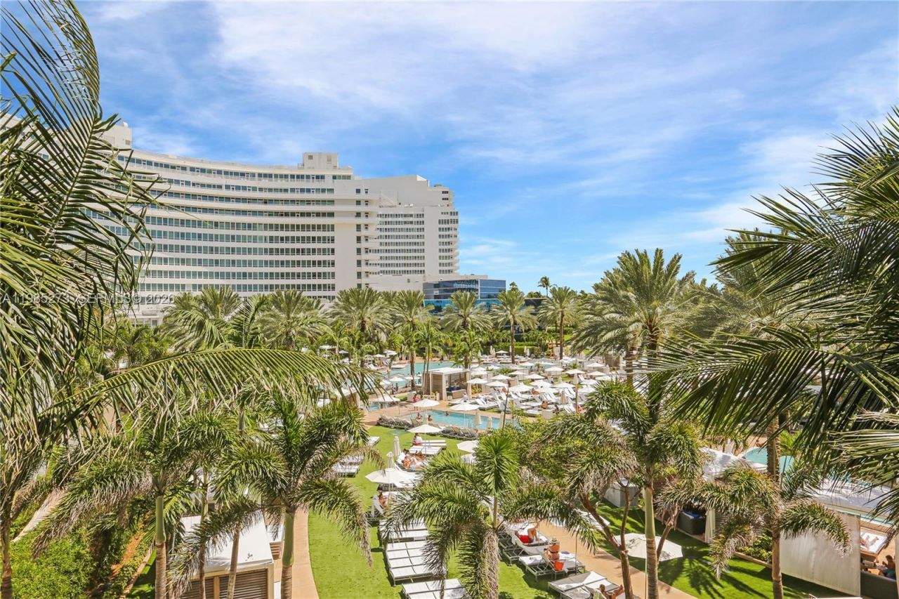 4391 Collins Ave , Unit 307, Miami Beach, FL 33140 Photo