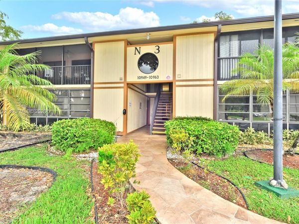 10959 W Clairmont Cir , Unit 211, Tamarac, FL 33321