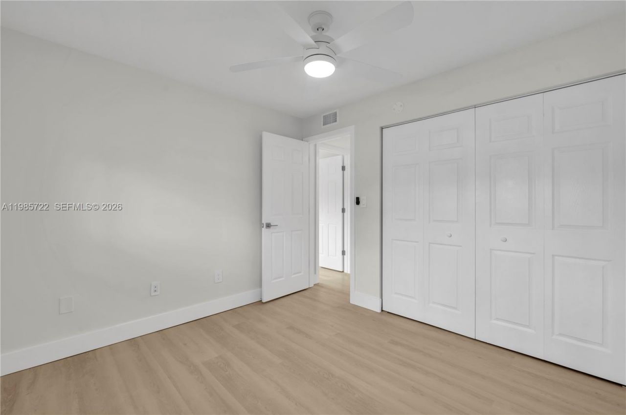 10959 W Clairmont Cir , Unit 211, Tamarac, FL 33321 Photo