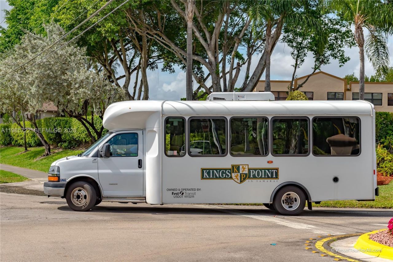 10959 W Clairmont Cir , Unit 211, Tamarac, FL 33321 Photo