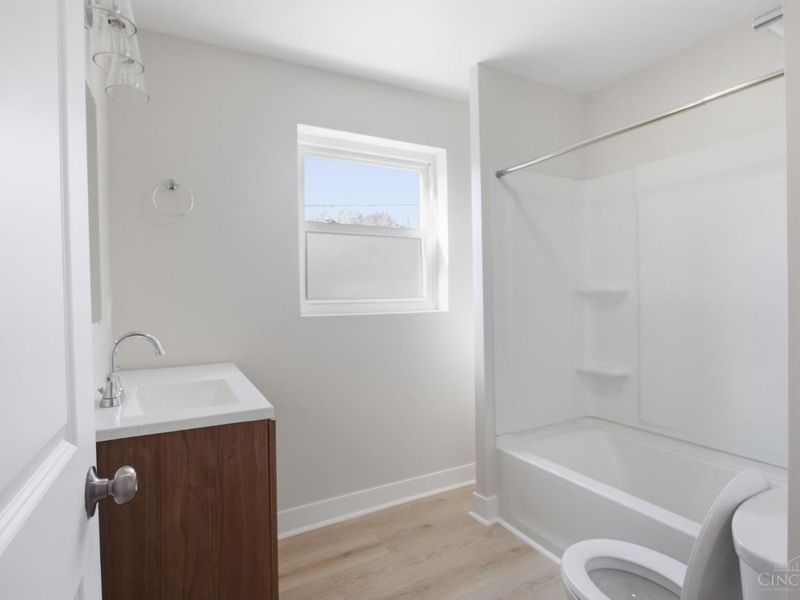 1734 Llanfair Avenue, Cincinnati, OH 45224 Photo 10