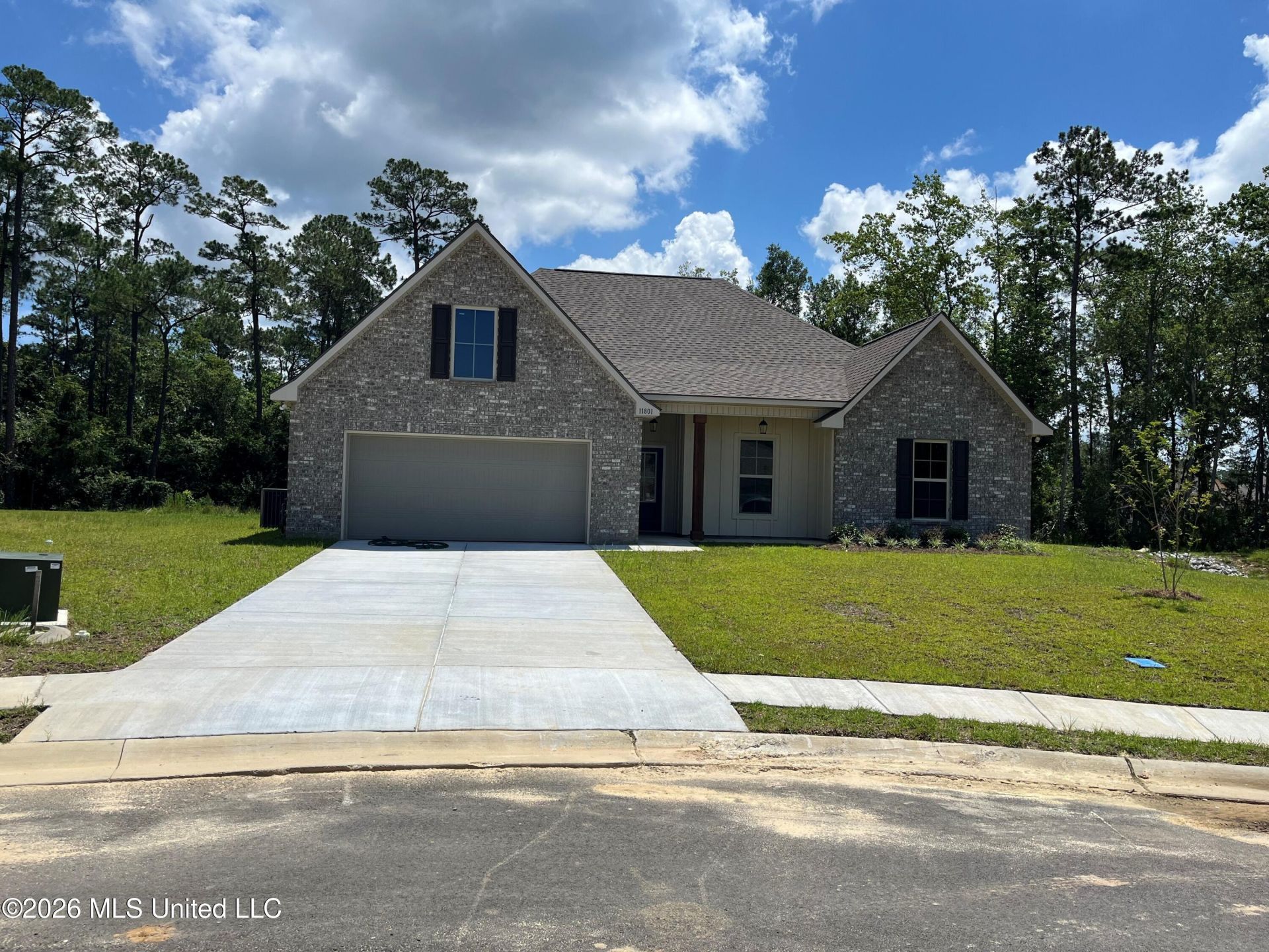 11801 Moss Creek Court, Ocean Springs, MS 39564 Main Photo