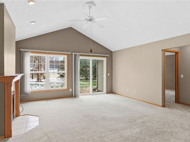 2401 Bunker Lane, Unit A, Willoughby, OH 44094 Photo 10