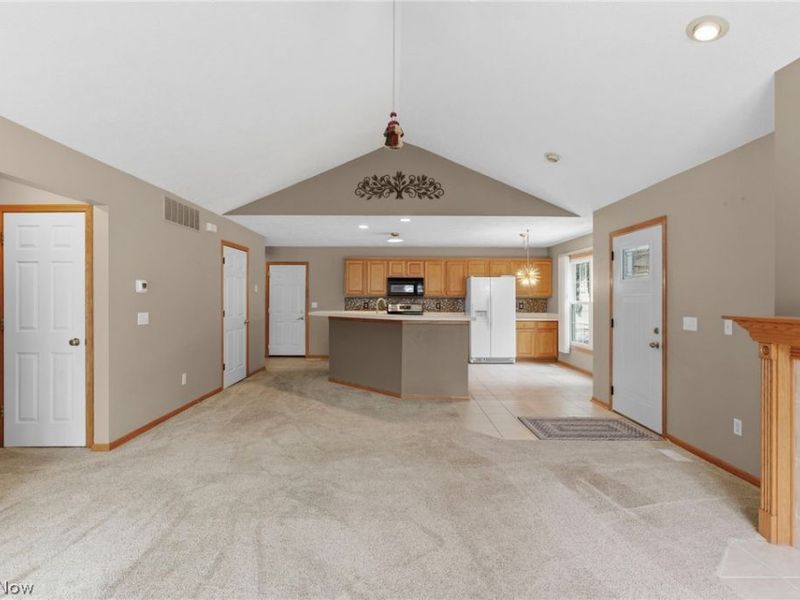 2401 Bunker Lane, Unit A, Willoughby, OH 44094 Photo 14