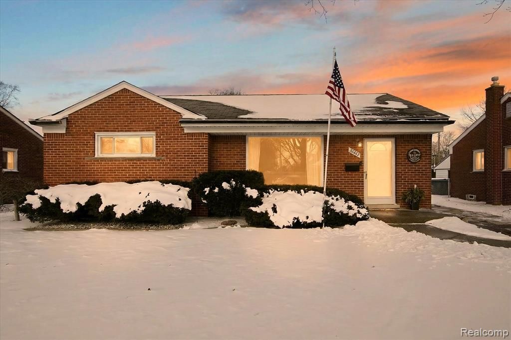 28662 Grandon Street, Livonia, MI 48150 Main Photo