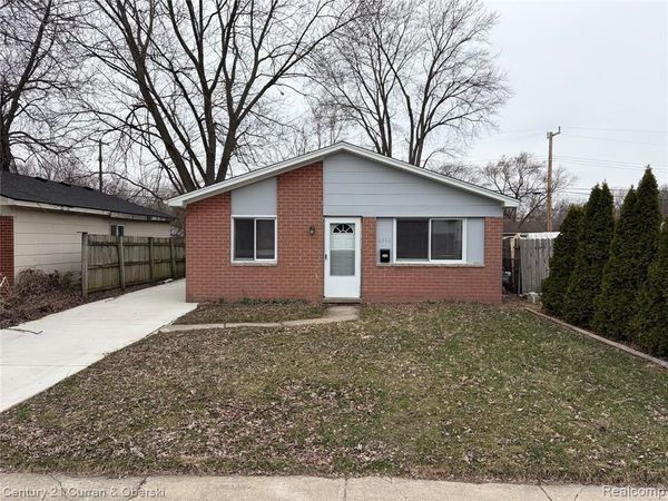 6516 Oak Street, Taylor, MI 48180