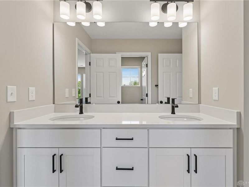 2445 Trail View, Unit 8593, Turtlecreek Township, OH 45036 Photo 7